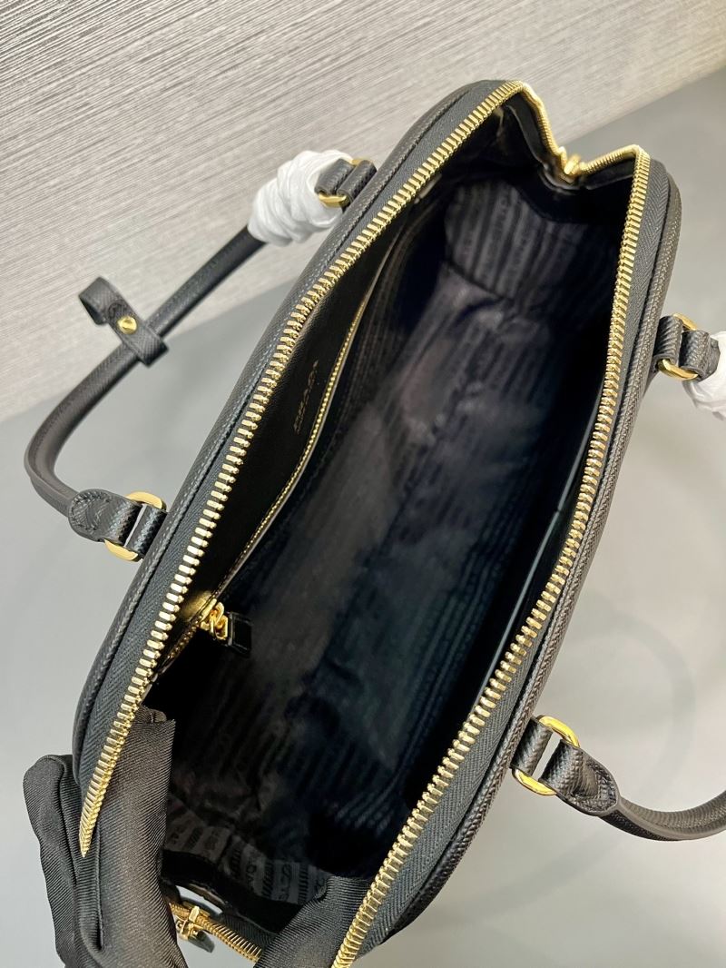 Pra*a top handle bags